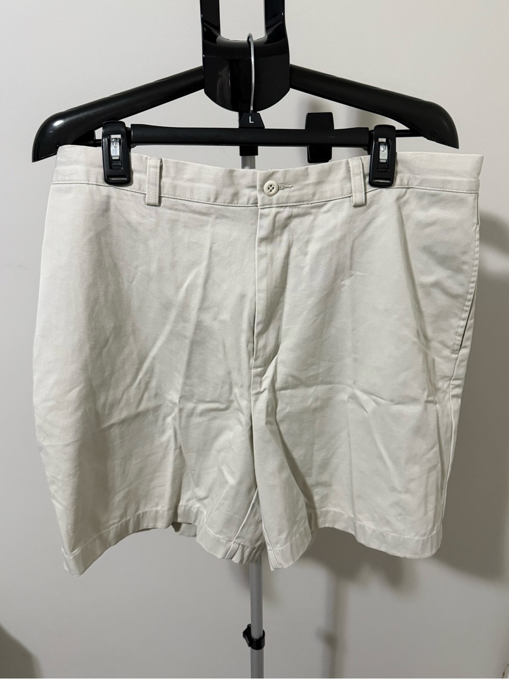 J.Crew Men’s White Chino Shorts Size 36 Flat Front Classic Cotton Casual